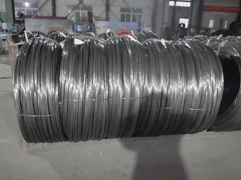 कम आराम prestressed कंक्रीट इस्पात तार